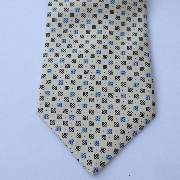 Burberry Other - BURBERRY LONDON - 100% Silk Tie - 59" x 4"